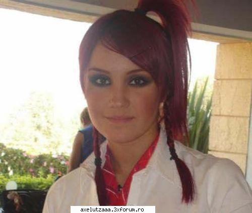 dulce sau anahi cine place?